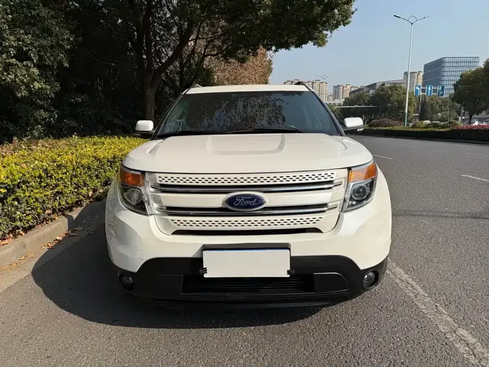 Ford Explorer (Import)