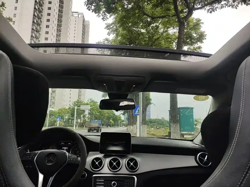 Mercedes-Benz GLA