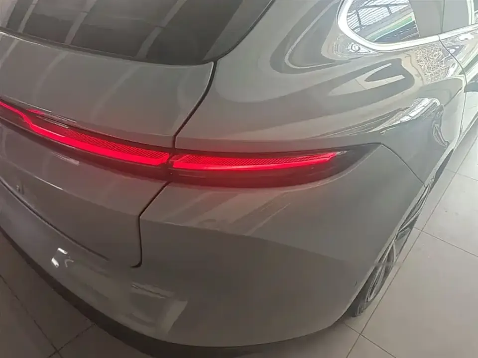 Nio ET5T