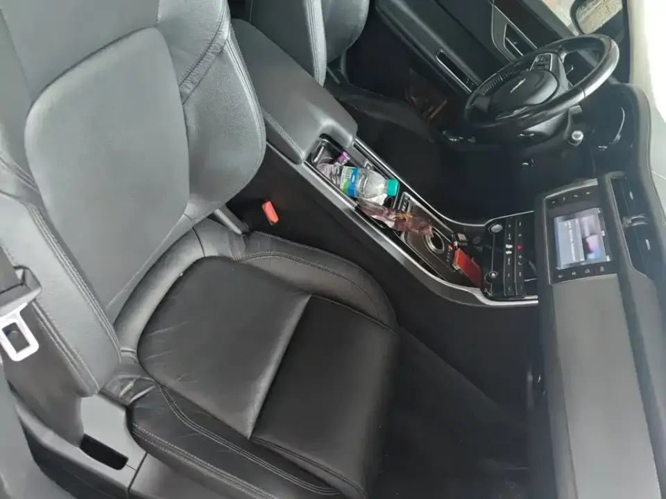 Jaguar XFL
