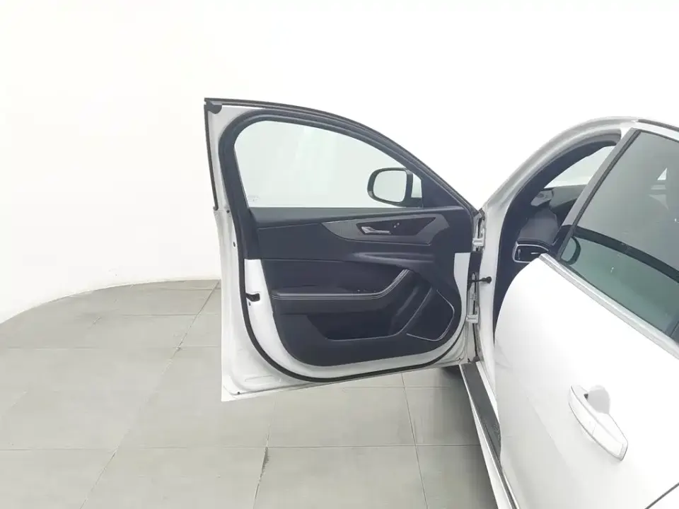 Jaguar XEL