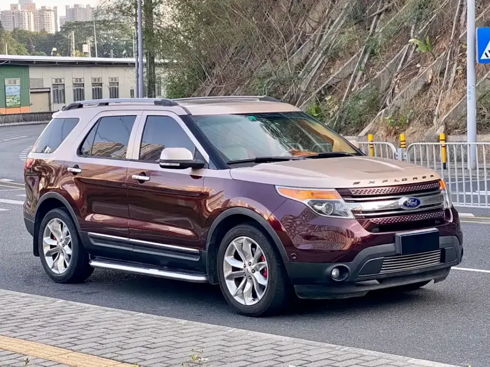Ford Explorer (Import)