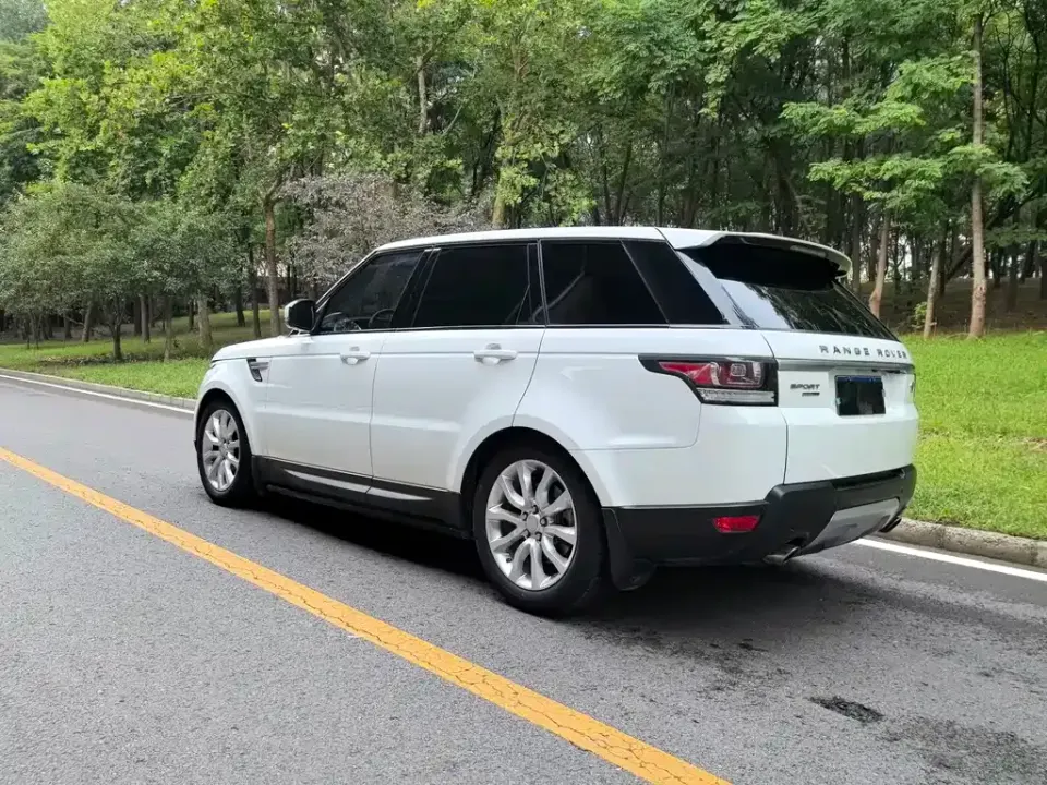 Land Rover Sport