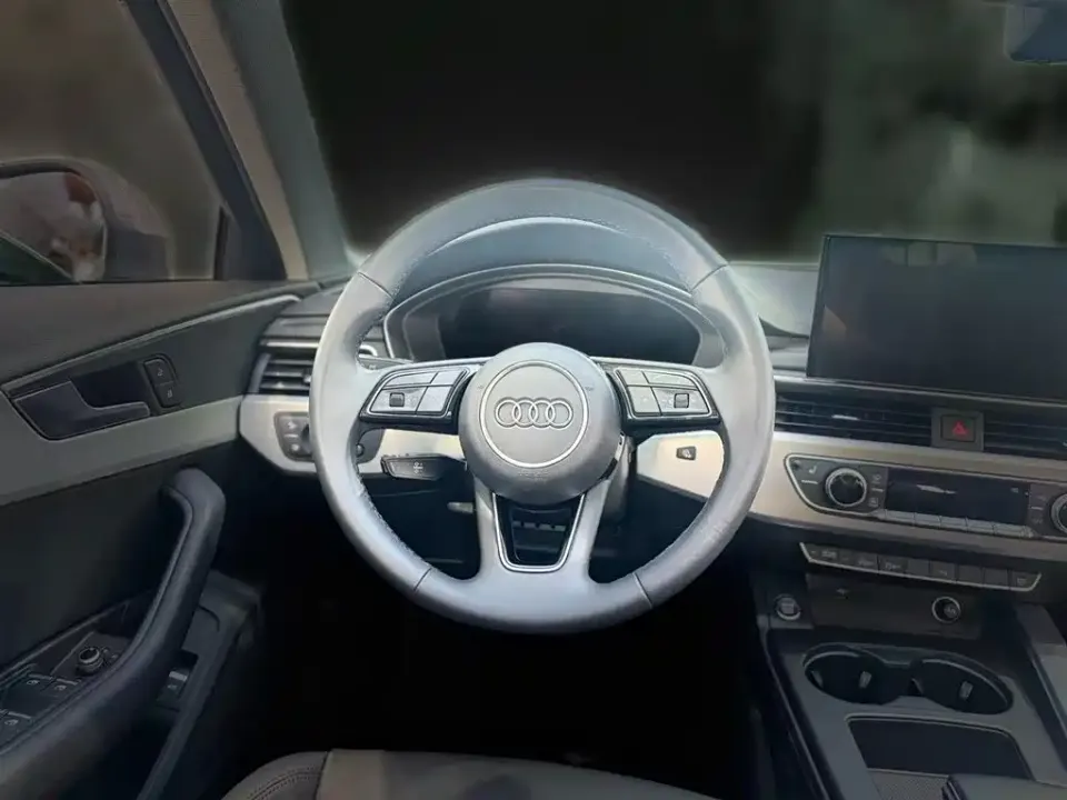 Audi A4 (Import)