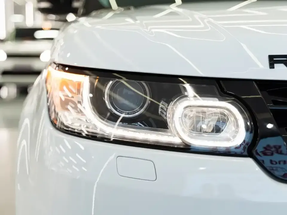 Land Rover Sport