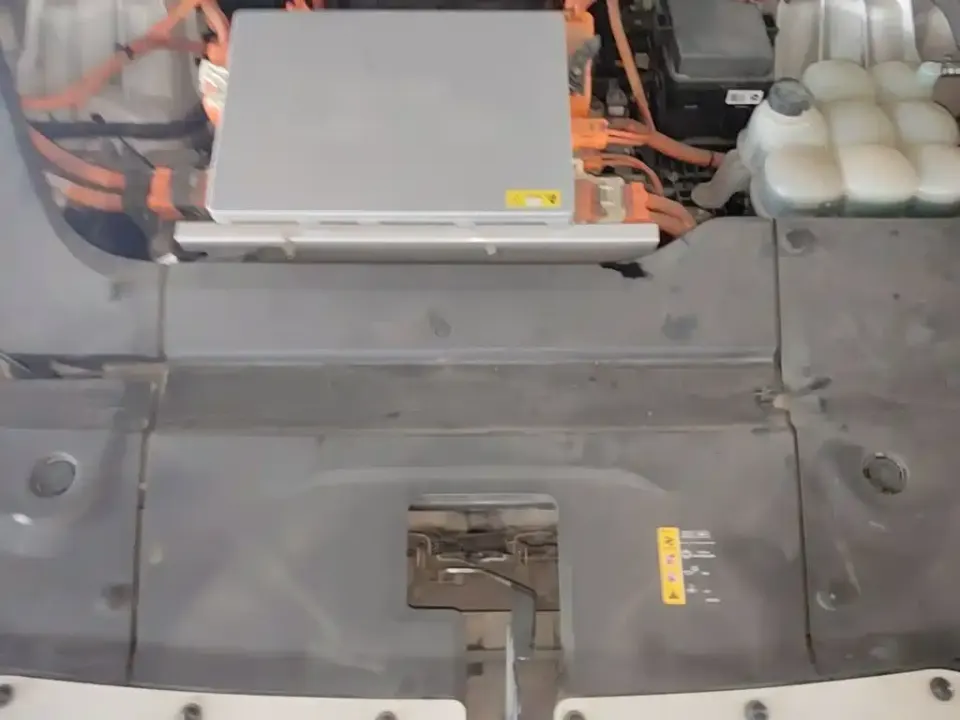 Nio ES8