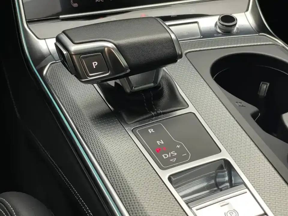 Audi A6 (Import)