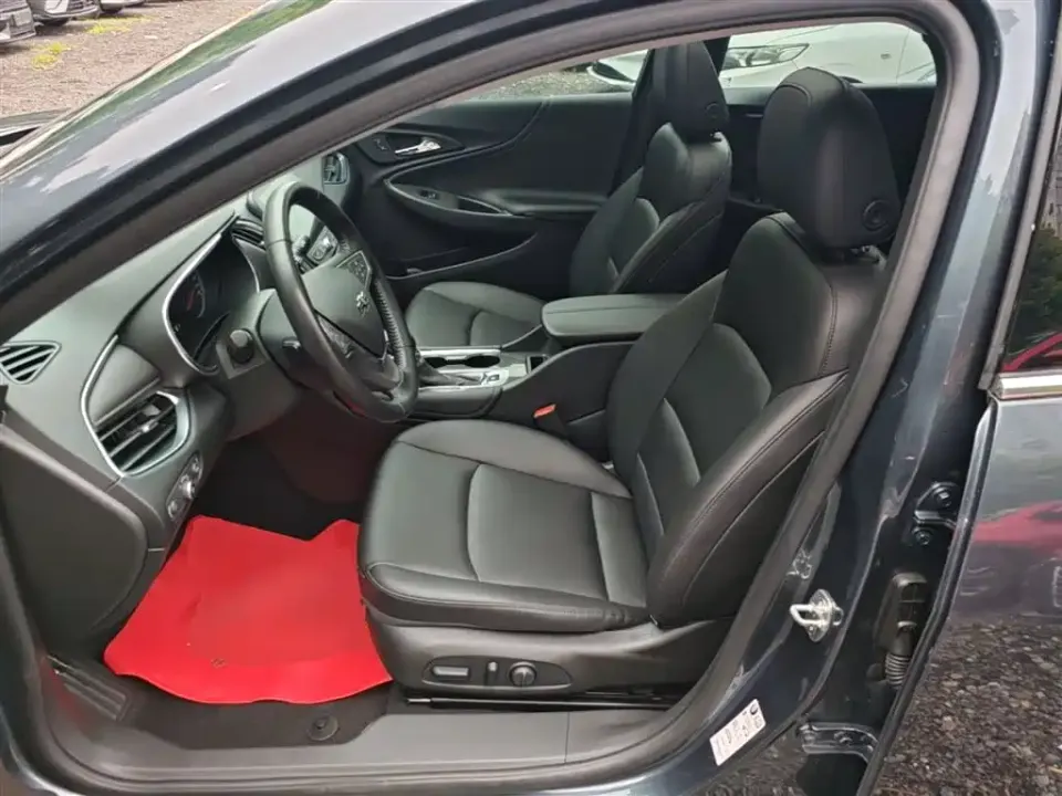 Chevrolet Malibu XL