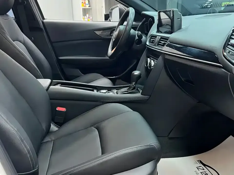 Mazda CX-4