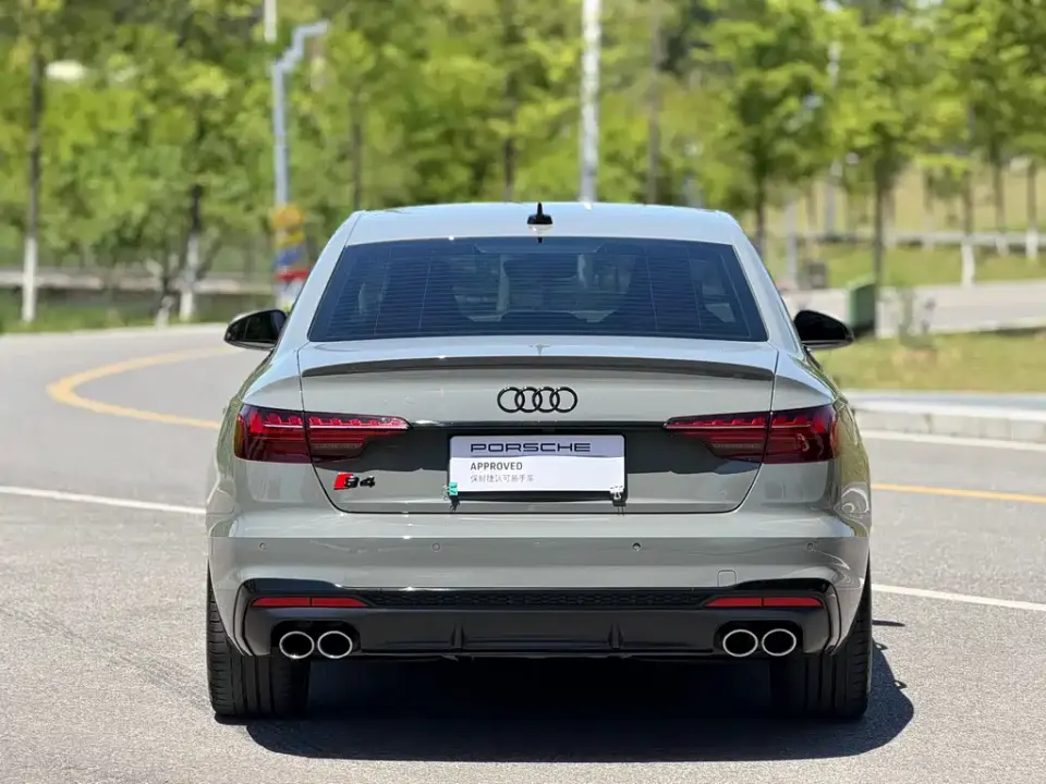 Audi S4