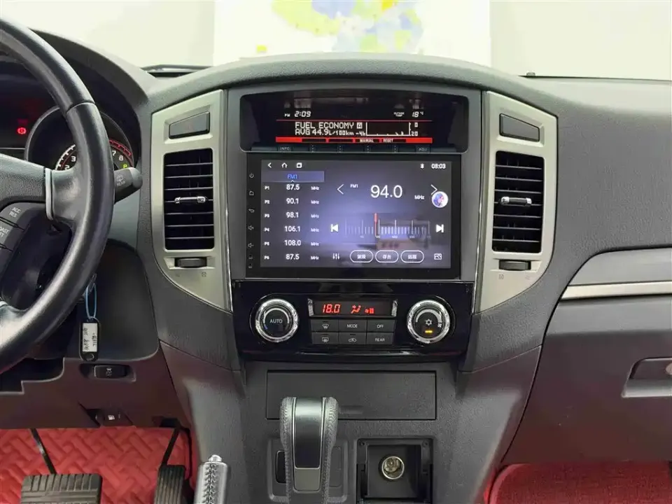 Mitsubishi Pajero (Import)