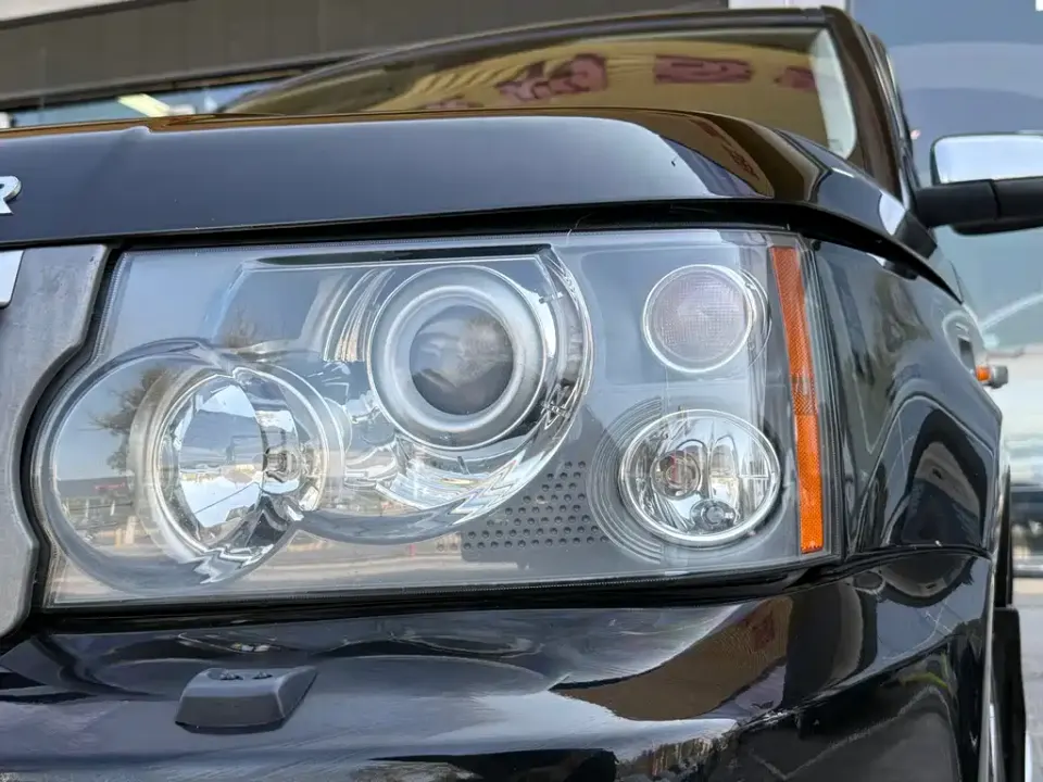 Land Rover Sport