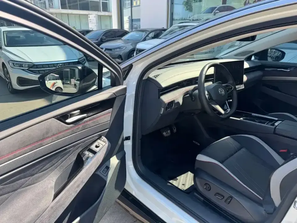 Volkswagen ID.7 VIZZION