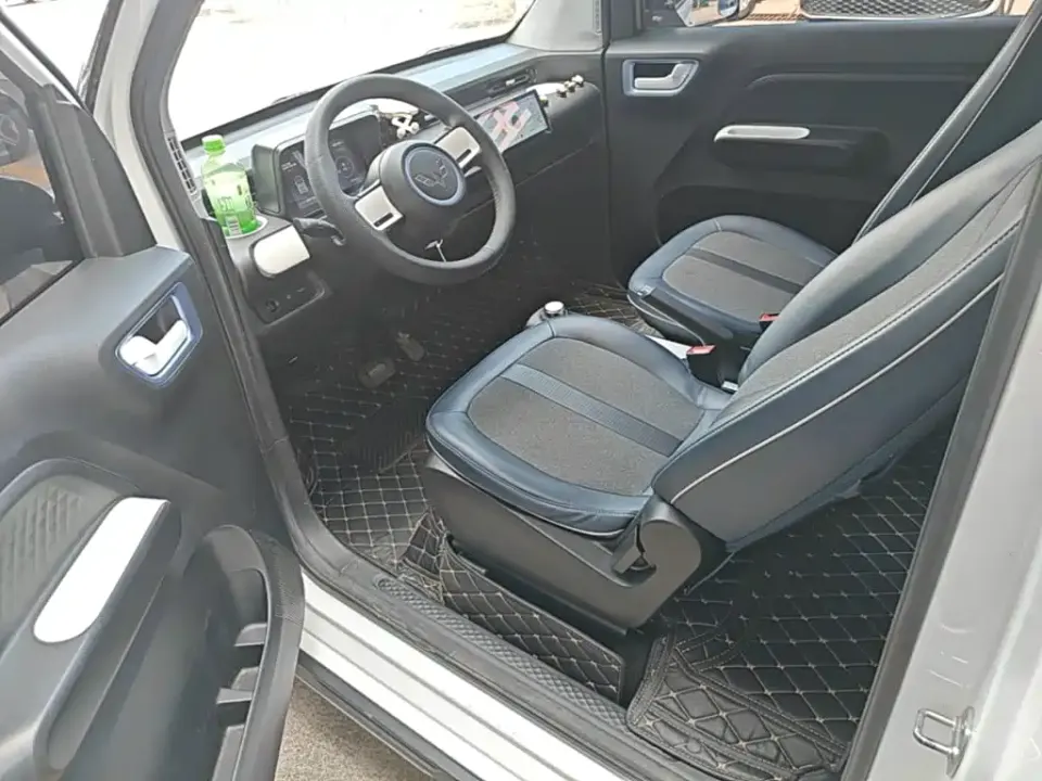 Wuling MINIEV