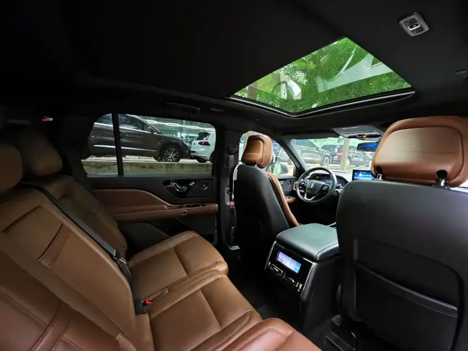 Lincoln Aviator