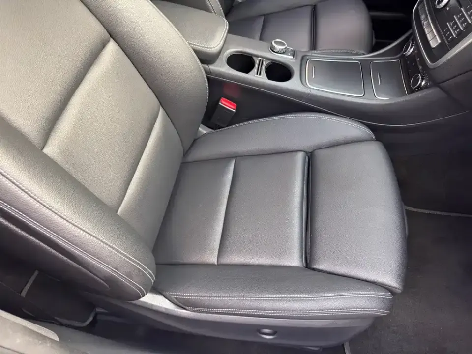 Mercedes-Benz CLA (Import)
