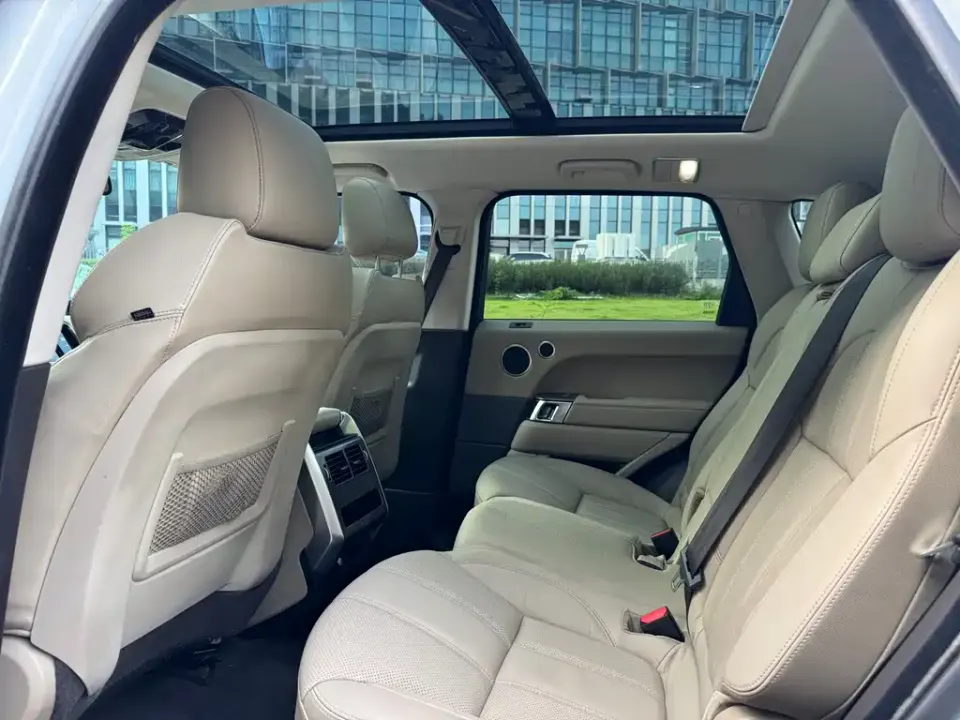 Land Rover Sport
