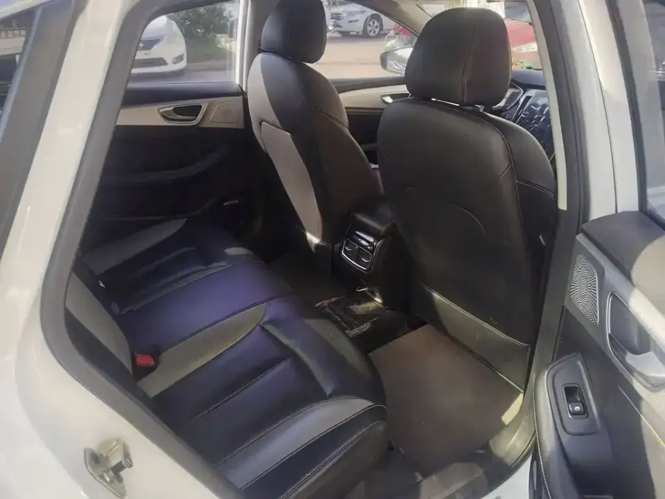 Roewe i6 MAX New Energy
