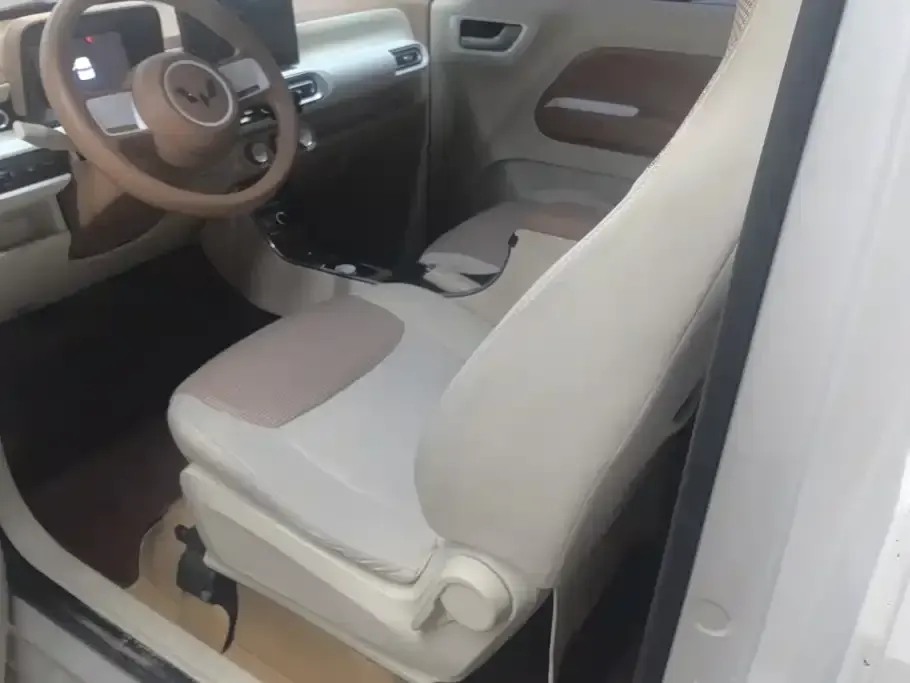 Wuling MINIEV