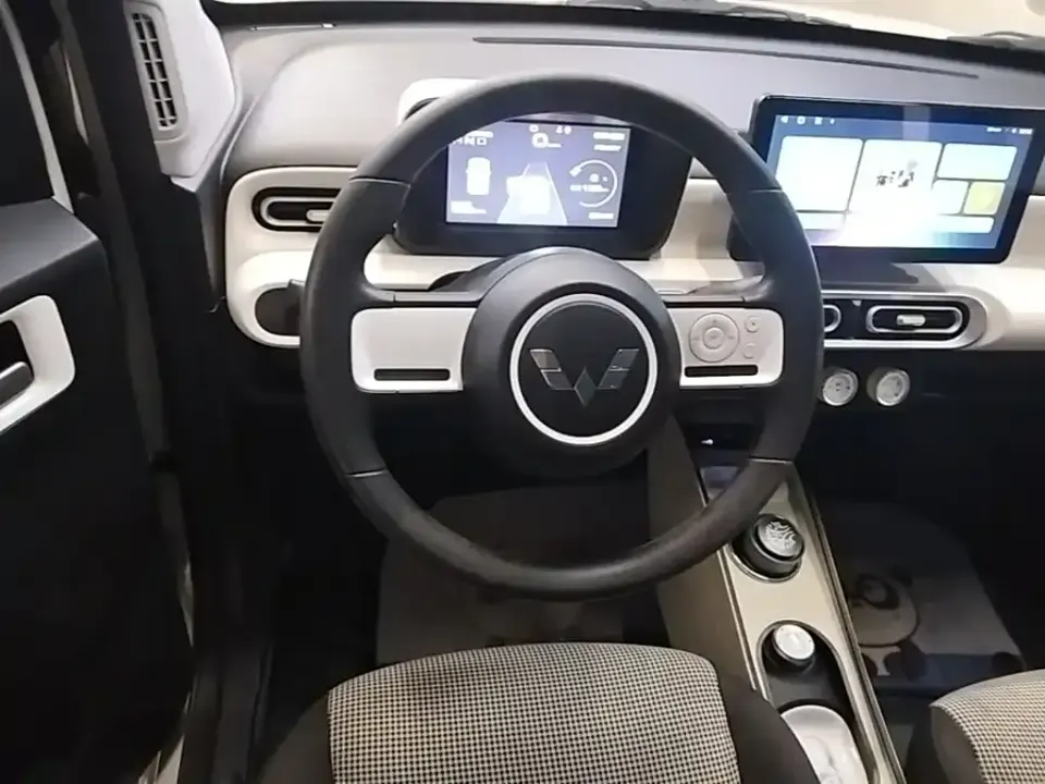 Wuling MINIEV
