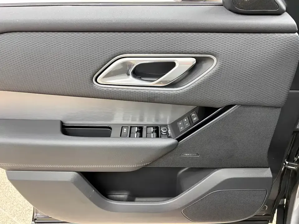 Land Rover Velar