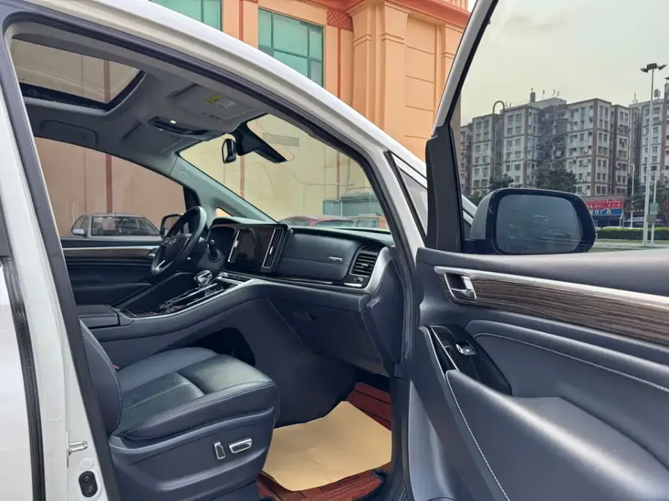 GAC Trumpchi M8