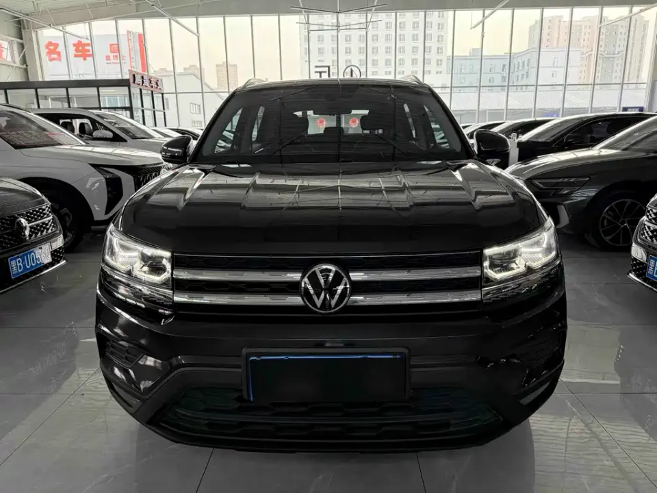 Volkswagen Tharu