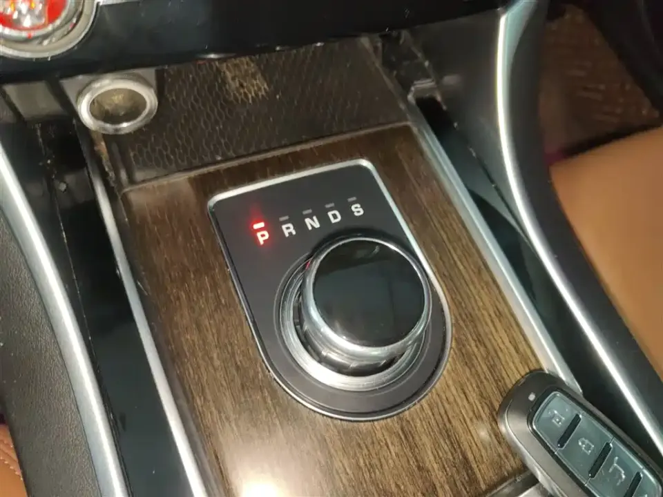 Jaguar XFL