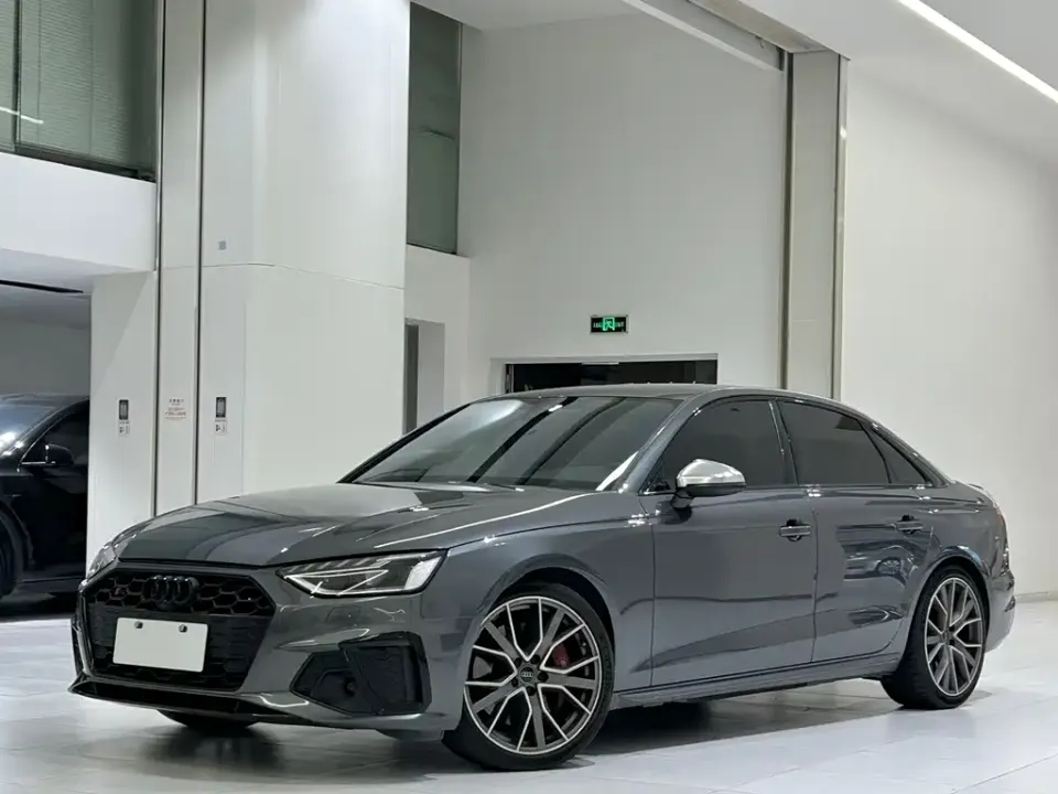 Audi S4