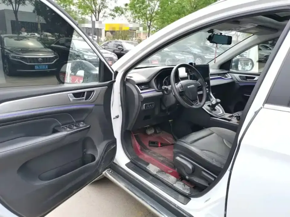 Haval M6