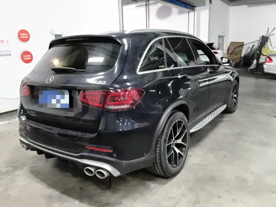 Mercedes-Benz GLC AMG