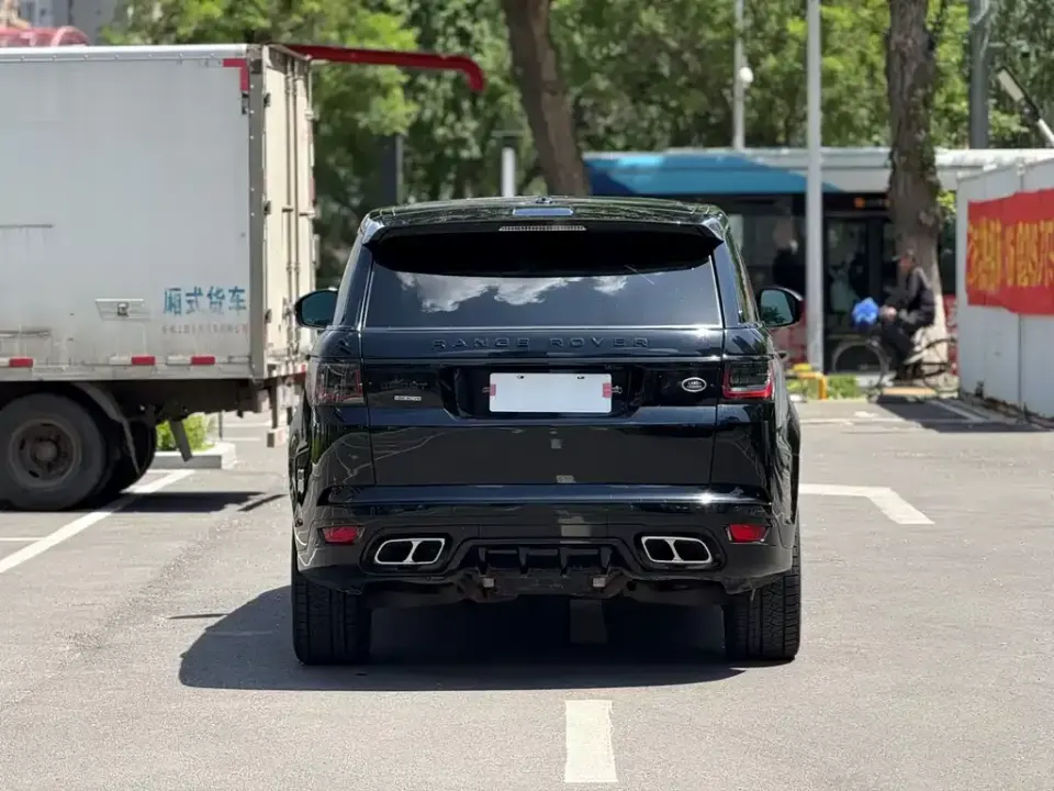 Land Rover Sport