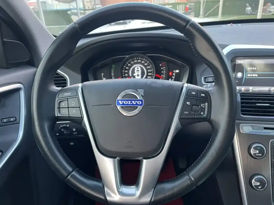 Volvo XC60 (Import)