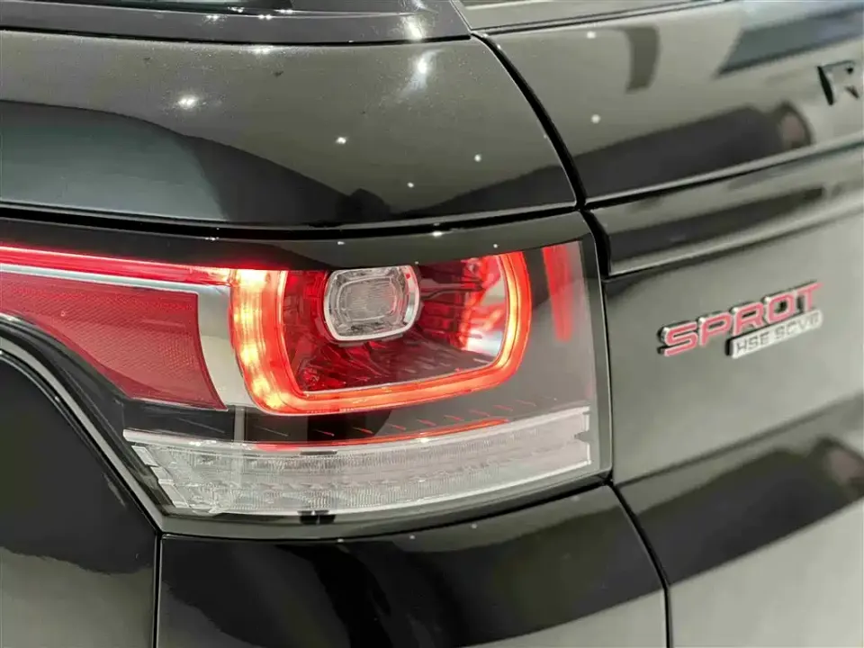 Land Rover Sport