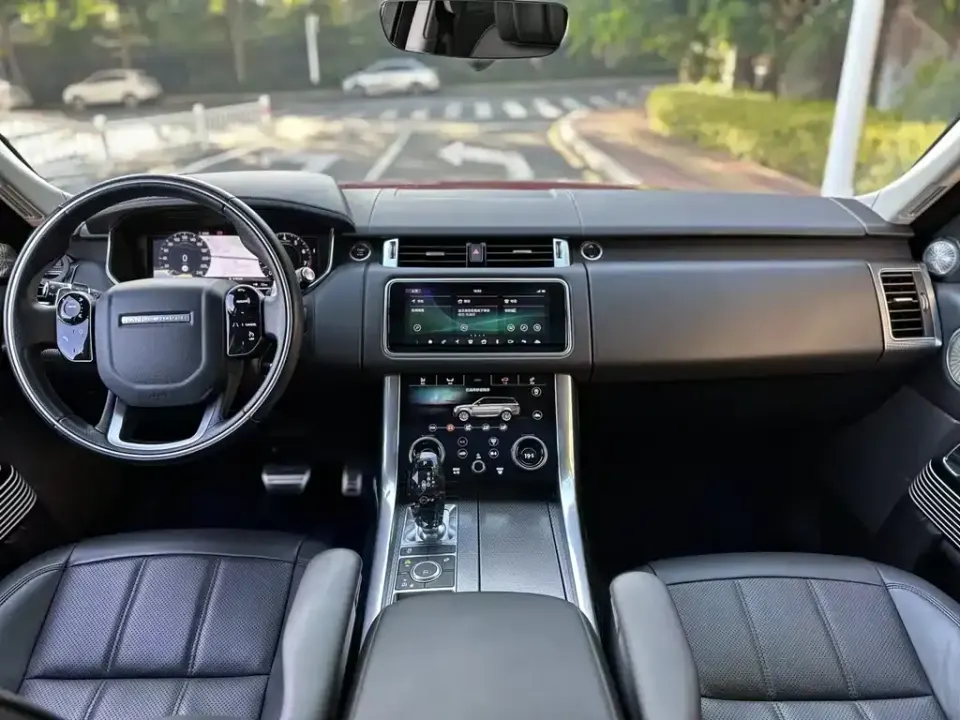 Land Rover Sport