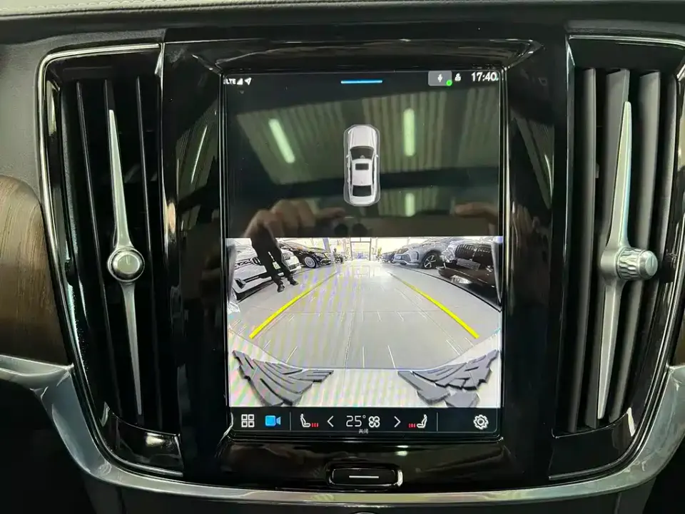 Volvo S90