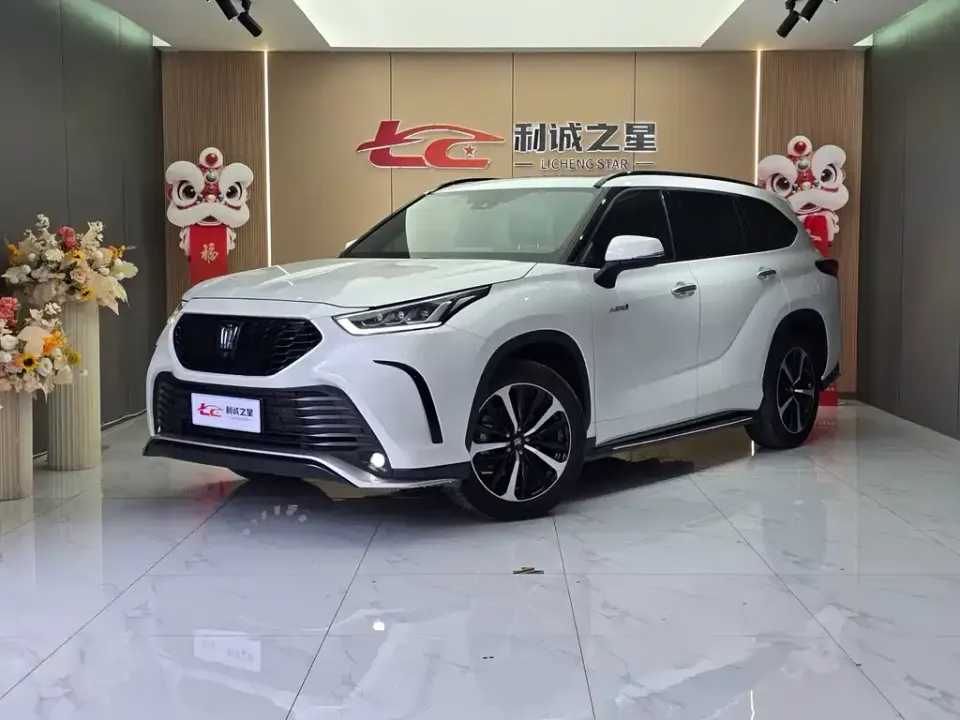 Toyota Crown Kluger