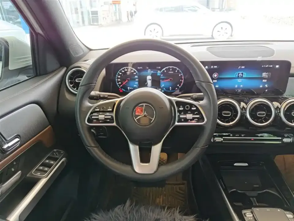 Mercedes-Benz GLB