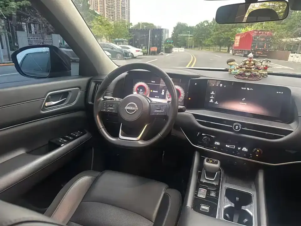 Nissan Teramont