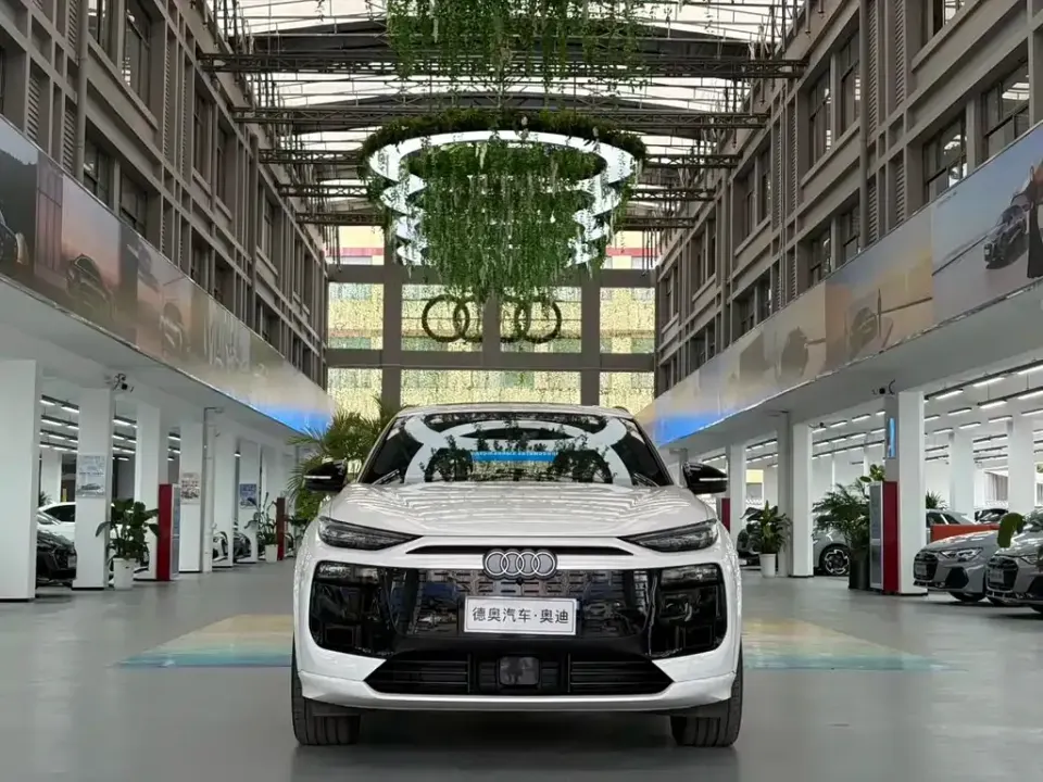 Audi Q6L e-tron