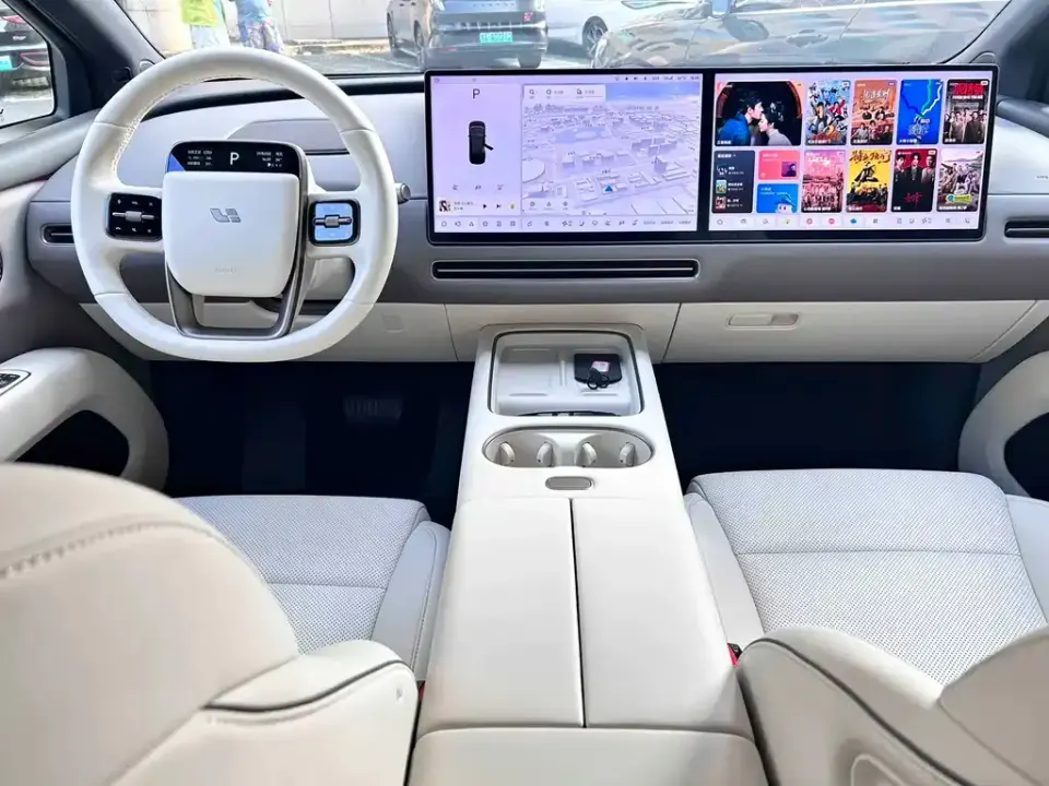 Li Li i6