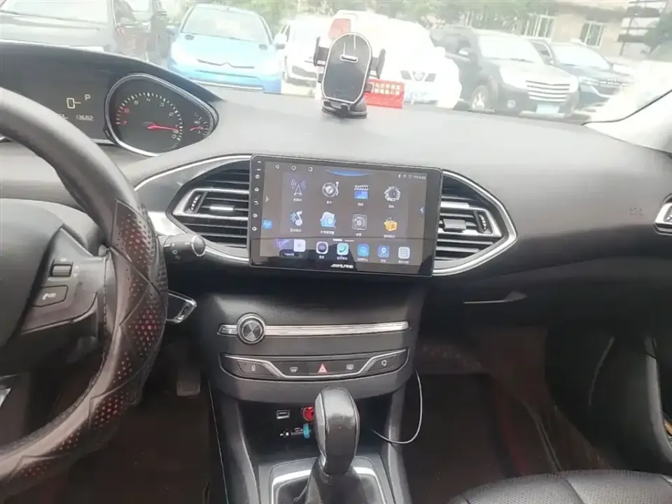 Peugeot 308S