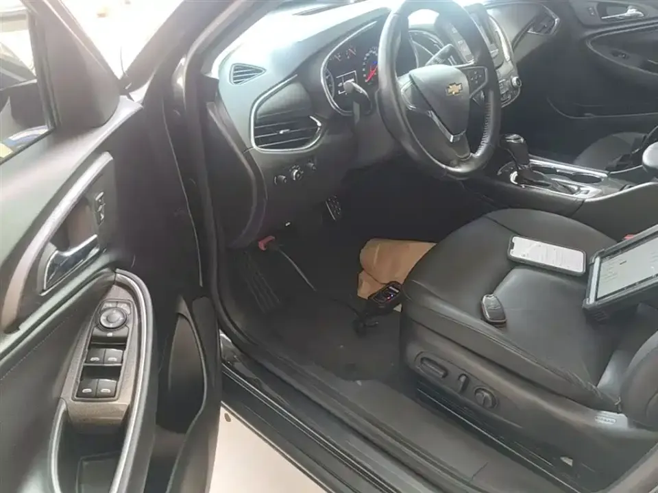 Chevrolet Malibu XL