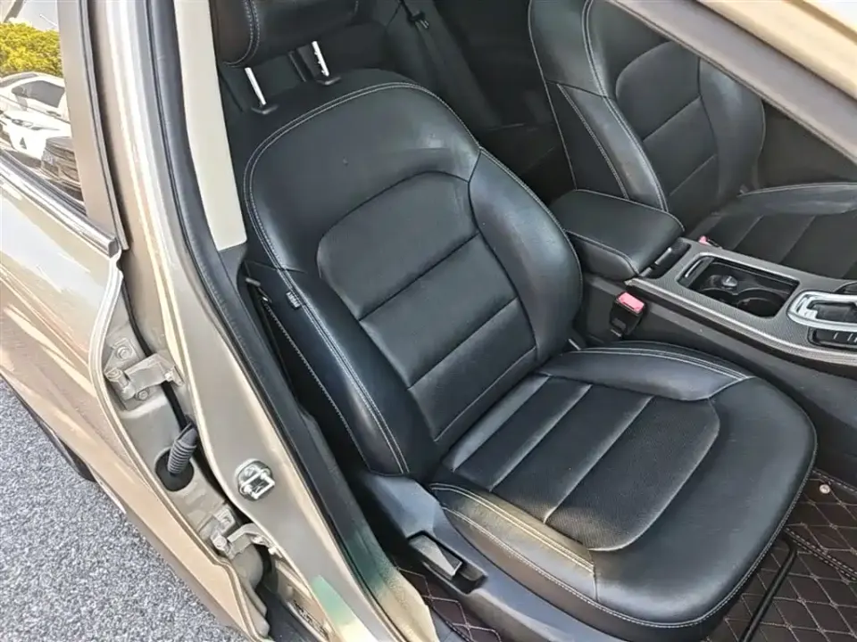 Geely Emgrand GS