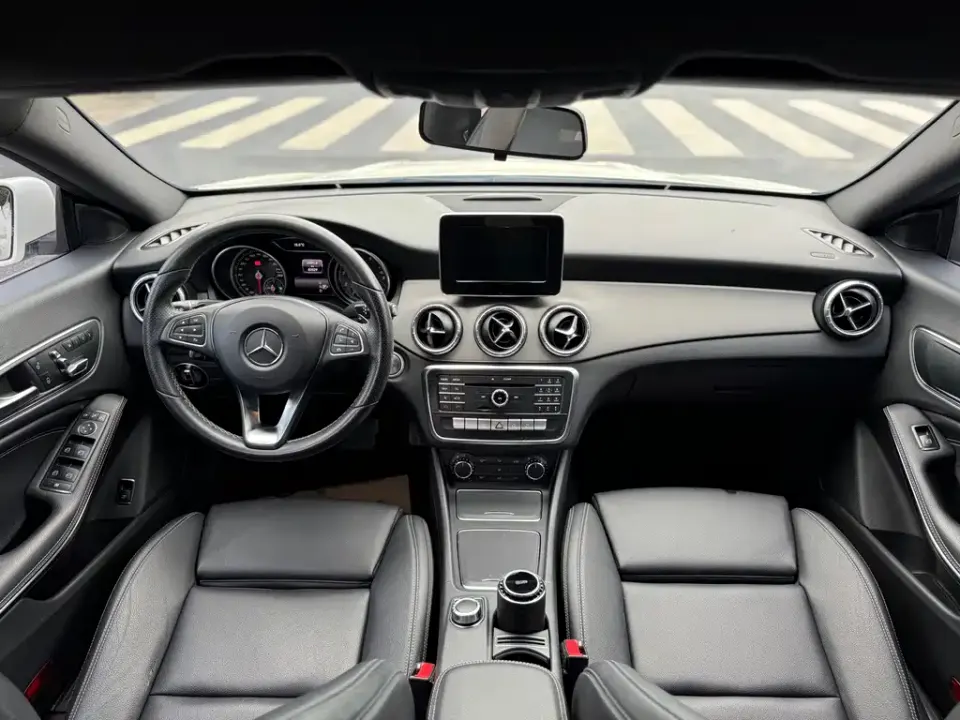 Mercedes-Benz CLA (Import)