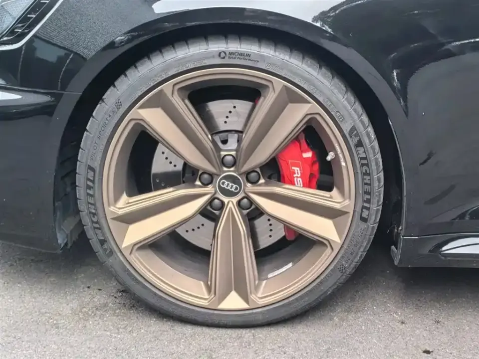 Audi RS 4