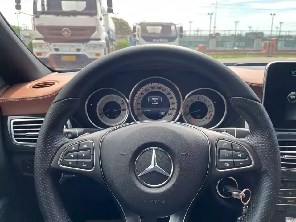 Mercedes-Benz CLS