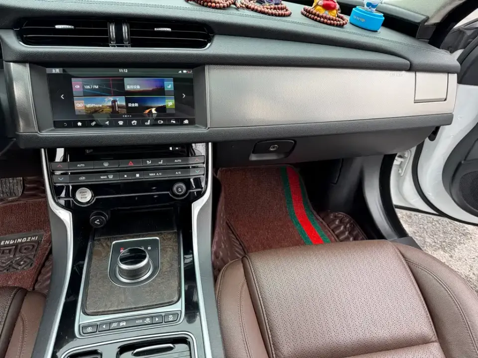 Jaguar XFL