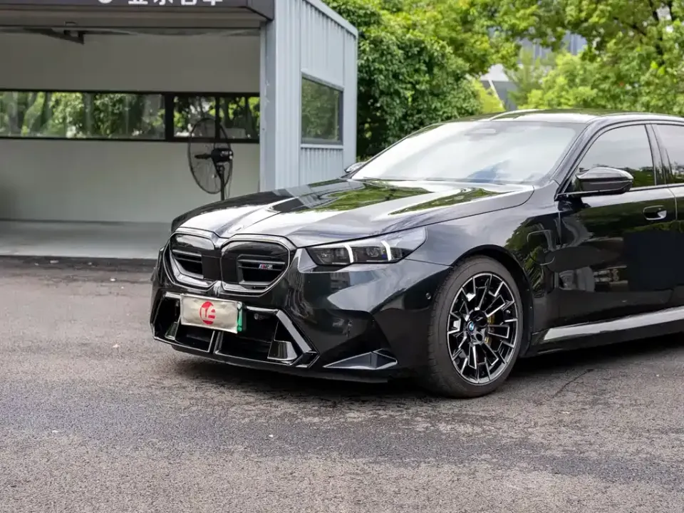 BMW M5 New Energy