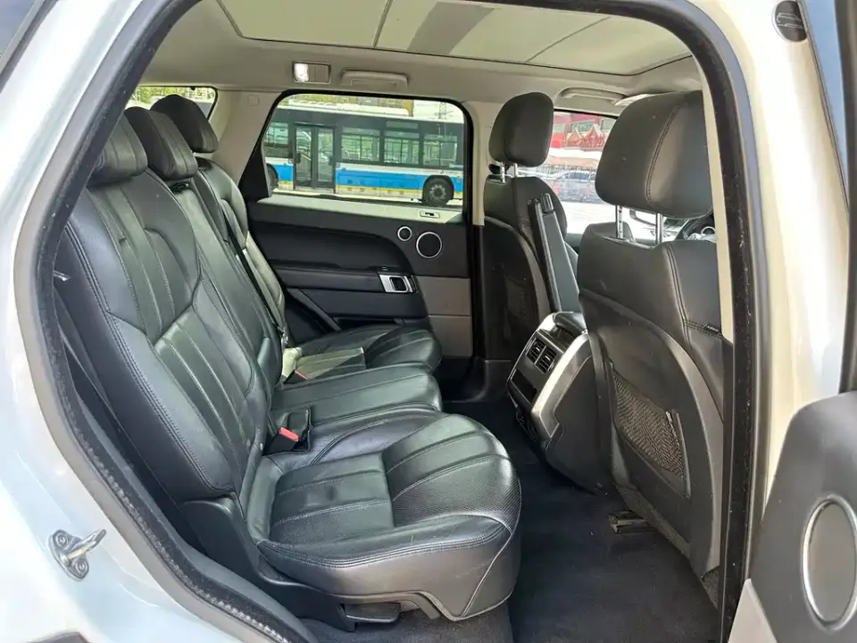 Land Rover Sport